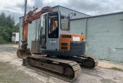 Hitachi EX75UR