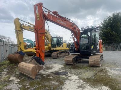 Hitachi ZX135-6